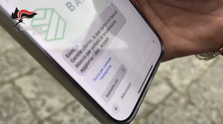 Truffa del sito esca: un sms ti svuota il conto. Scoperta la centrale