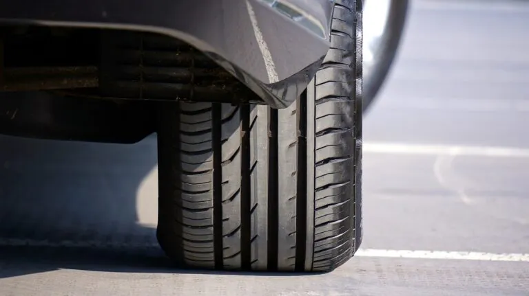 Bonus pneumatici: ci sono 200 euro di sconto per chi cambia le gomme