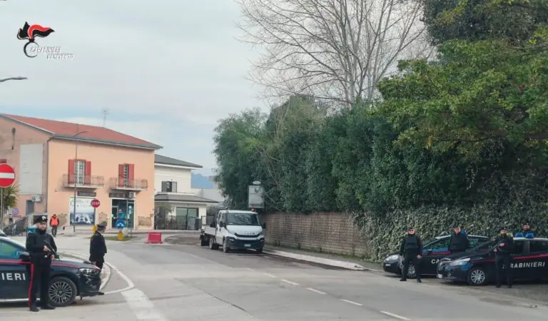 Il weekend della Valle tra alcol e droga, fioccano denunce: barista nei guai