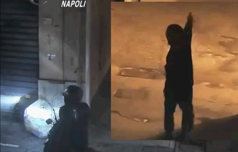 Clan schiera 4 minorenni: uno si tatua il nome del boss per ringraziarlo della “promozione”