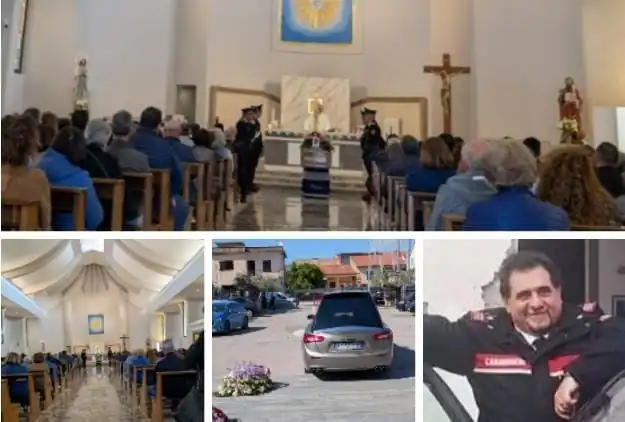 Picchetto d’onore per l’addio al comandante, tutti in lacrime per il maresciallo
