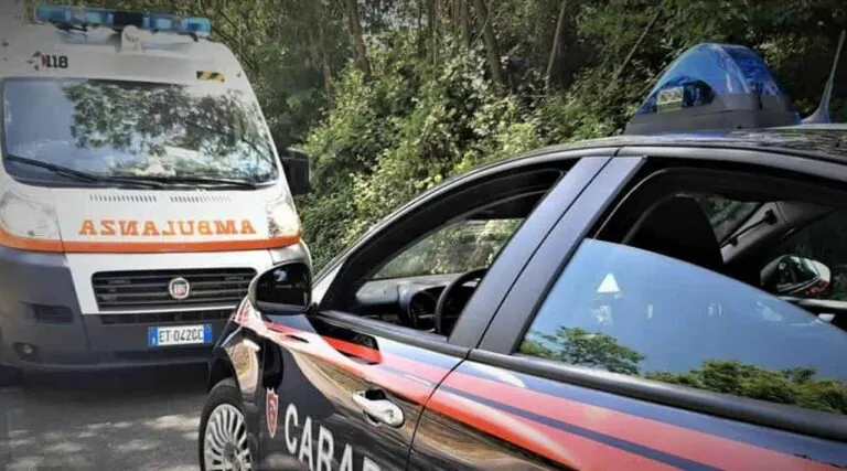 “Mio figlio si sta lanciando da 20 metri”: piombano carabinieri per evitare tragedia