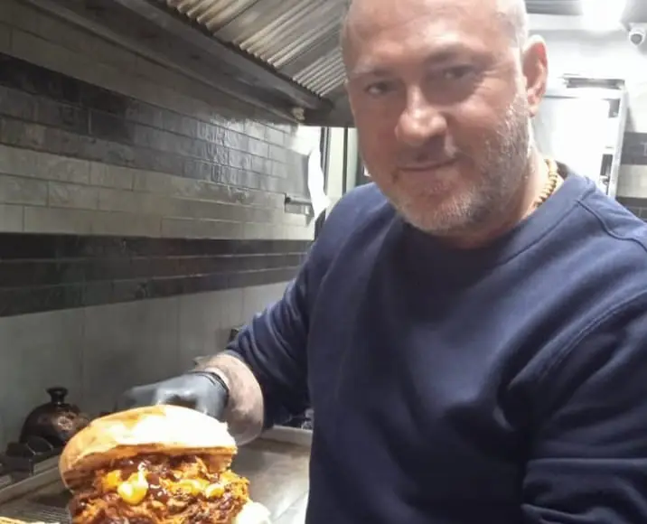 Schianto choc durante festa per lo scudetto, Massimo non ce l’ha fatta. Era titolare di un noto pub