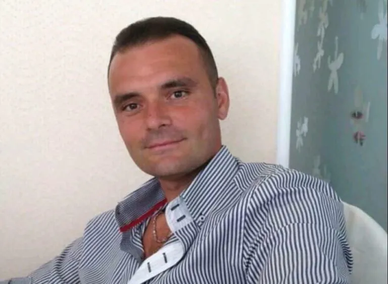 Tragico incidente sul lavoro: Stefano muore a 47 anni. Ecco la foto