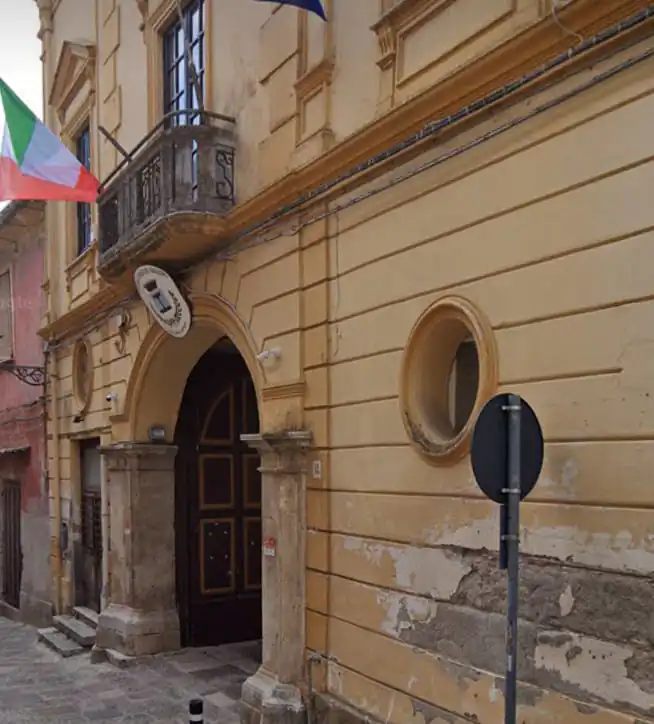 Consiglieri firmano le dimissioni: sciolta l’Amministrazione Comunale