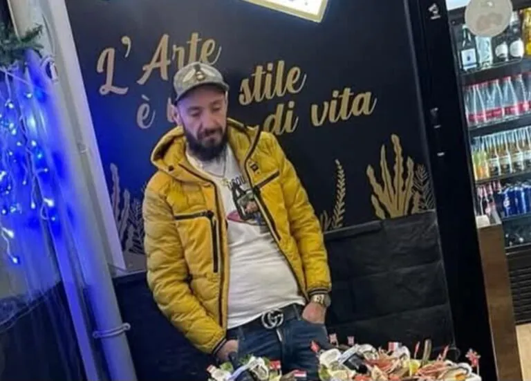 Spari nel ristorante, centrato noto tiktoker