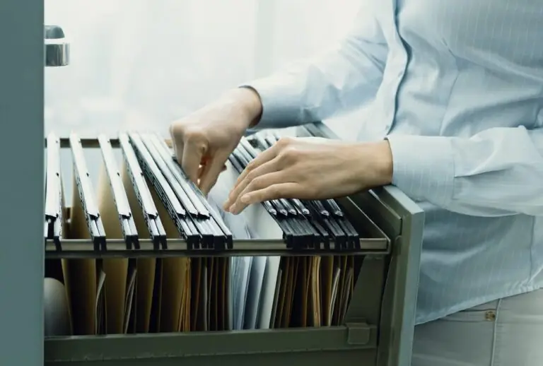 La Regione Campania cerca archivisti con licenza media, domande in scadenza