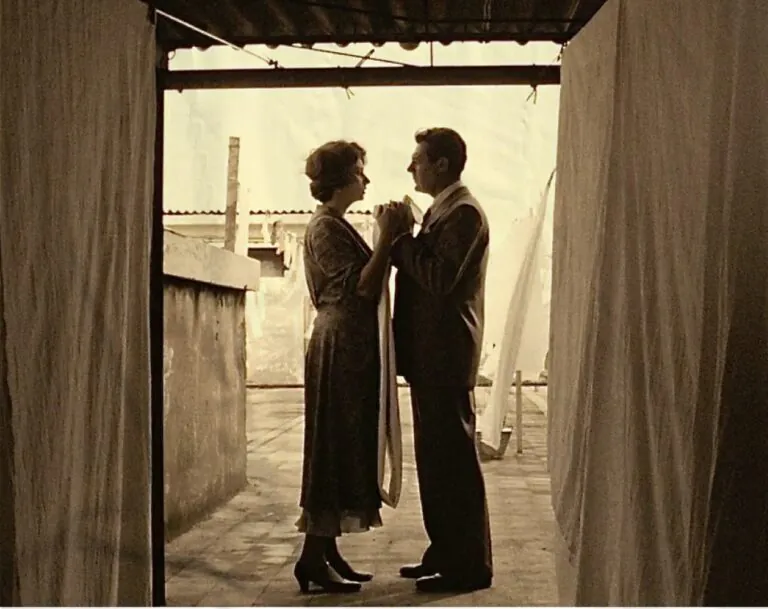 “Una giornata particolare”: il film cult con Sophia Loren arriva al Teatro Ricciardi