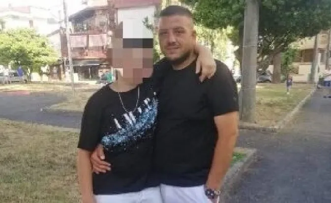 Padre muore in incidente, figlio superstite torna a casa dopo 40 giorni