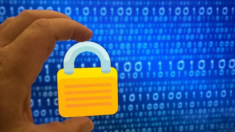 Rubate 16 miliardi di password Apple, Google e Facebook: un furto senza precedenti