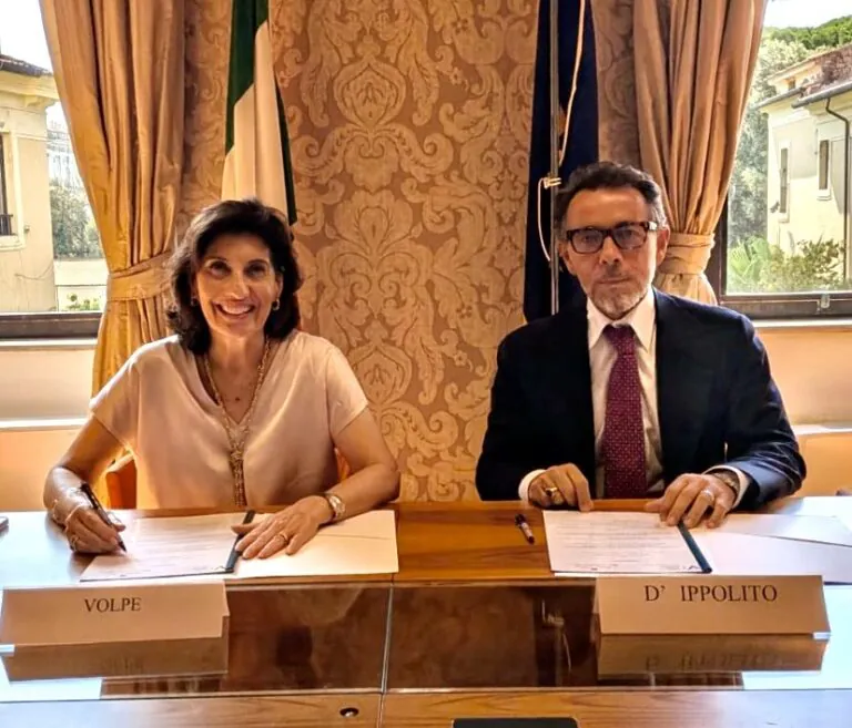 Intesa in Prefettura con la Vanvitelli: al via le attività di formazione del personale