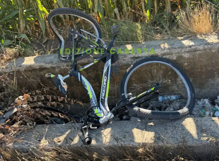 Travolto da un’auto pirata: 22enne ciclista in codice rosso