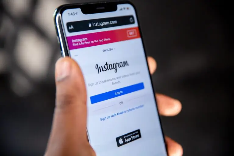 Stanno hackerando profili Instagram di notte: attenzione