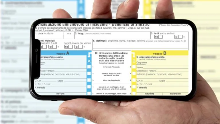 Rivoluzione incidenti stradali, da oggi via alla constatazione amichevole digitale: cosa cambia