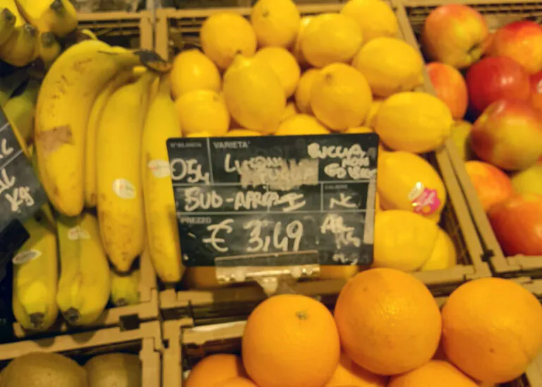 Coldiretti Campania: “Attenti ai limoni africani dalla buccia non commestibile”