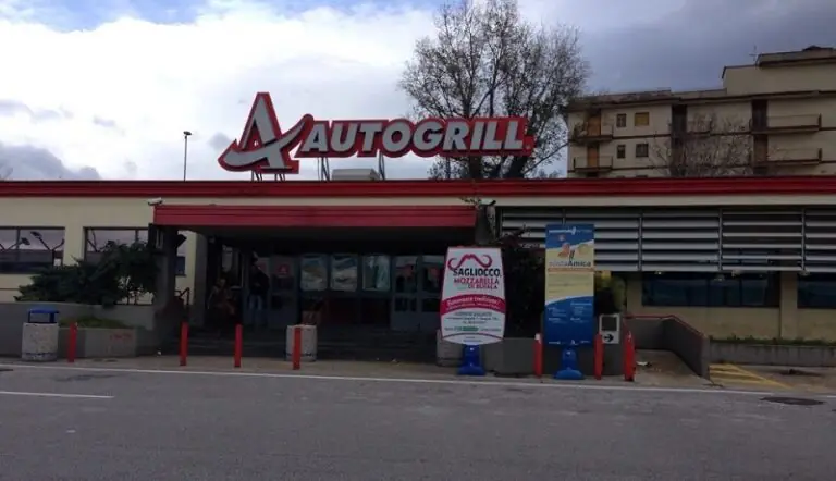 Miliardo New, colpaccio in autostrada: la sosta diventa d’oro