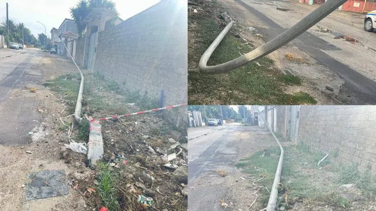 Si schianta contro palo della luce e poi fugge via