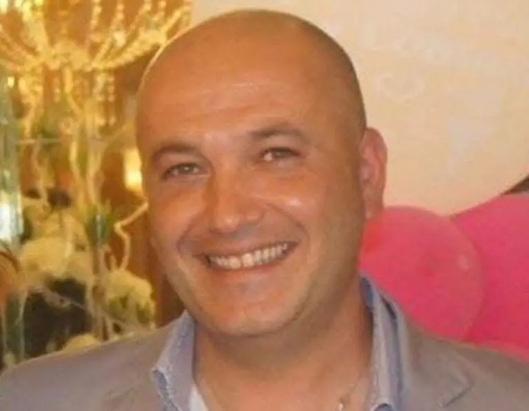 Idraulico morto nello schianto sull’Appia, fissato l’addio. Foto