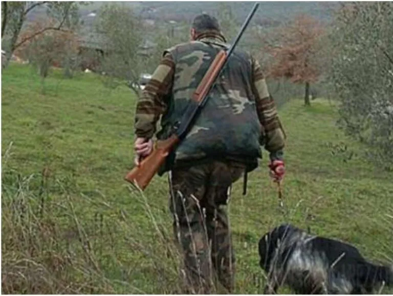 Riparte stagione della caccia: cittadini si svegliano col rumore degli spari. Paura e disagi