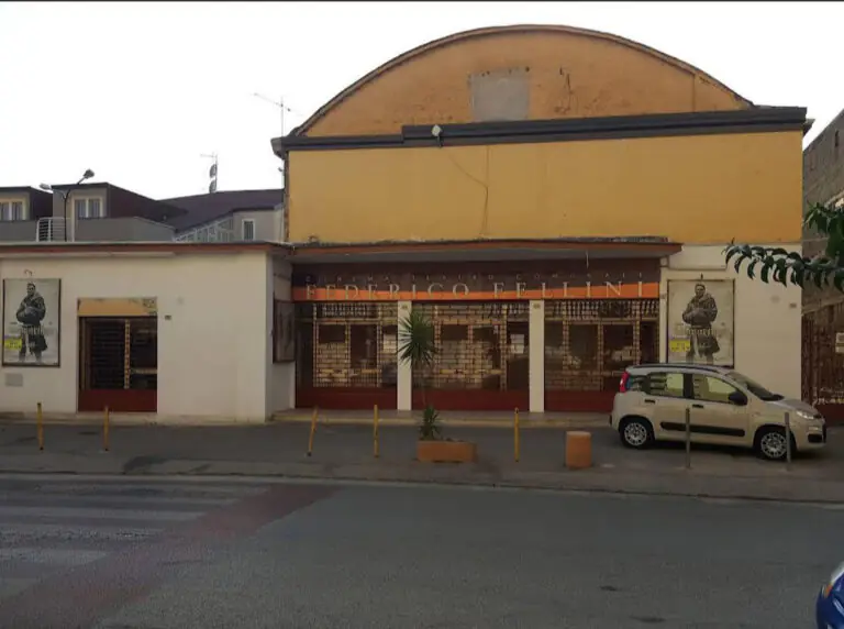 Teatro Fellini: simbolo di cultura abbandonato a sé stesso