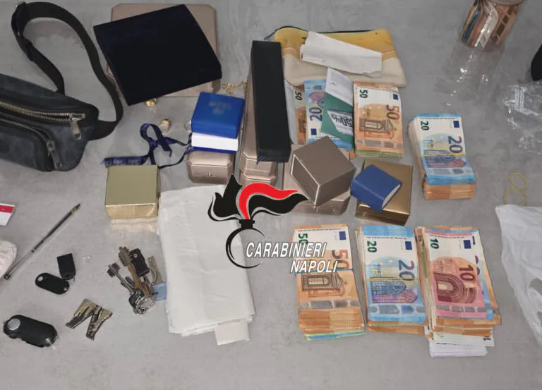 Operatore ecologico beccato con la cocaina e 38mila euro