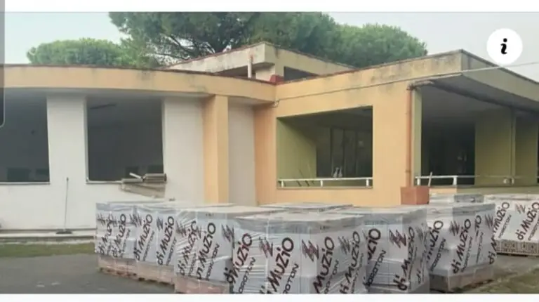 Turni pomeridiani al plesso Leopardi, la rabbia dei genitori