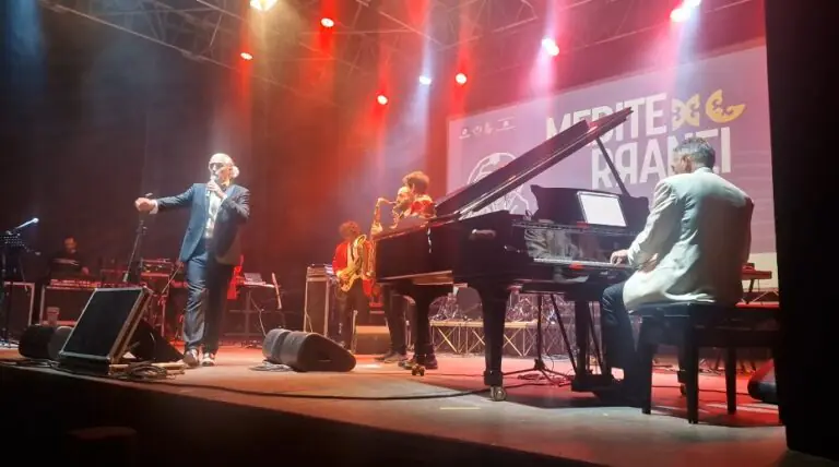 Omaggio a Carosone per il gran finale del Sele d’Oro