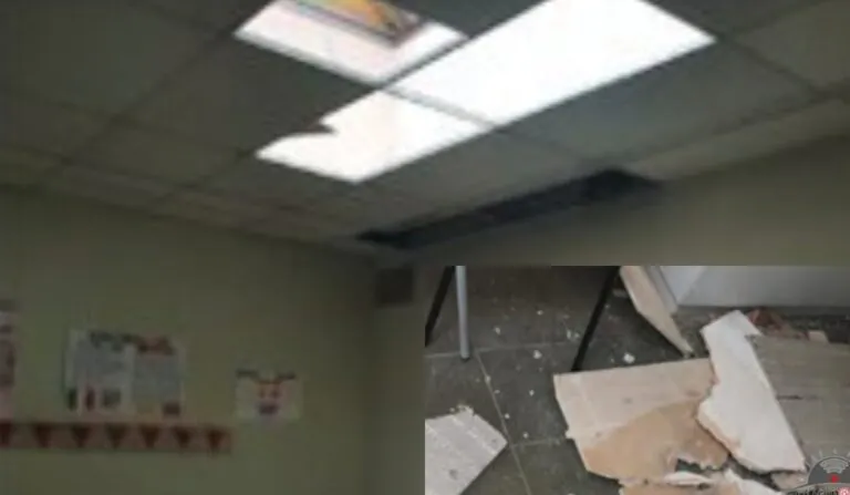 Crolla soffitto della scuola primaria