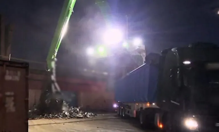 Smaltimento illecito, 370 tonnellate di rifiuti diretti in Turchia. Spedizione bloccata dai carabinieri