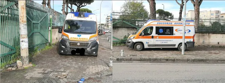 Ambulanza parcheggiata sul marciapiede davanti l’ospedale