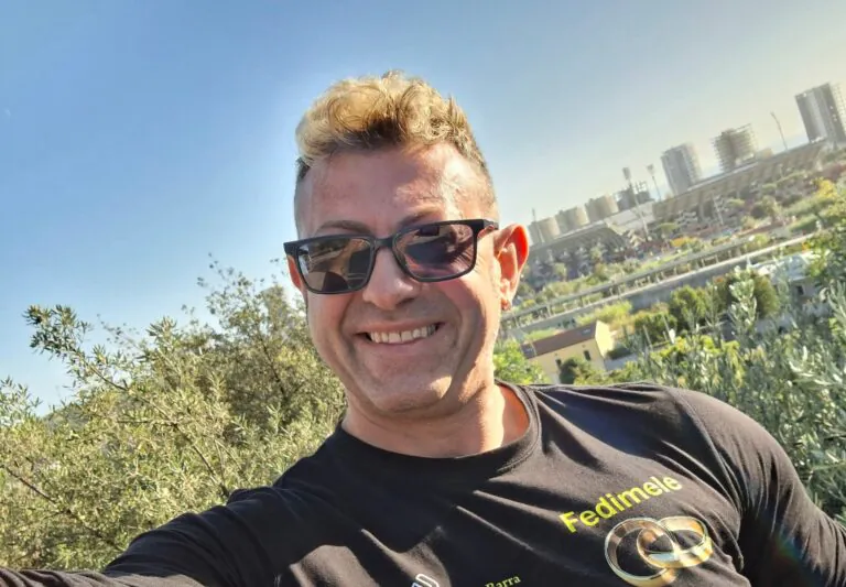 Impatto choc tra camion e moto: muore 45enne