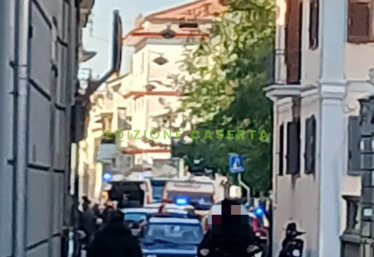 Fede, il giorno del dolore: l’addio alla 12enne morta a scuola