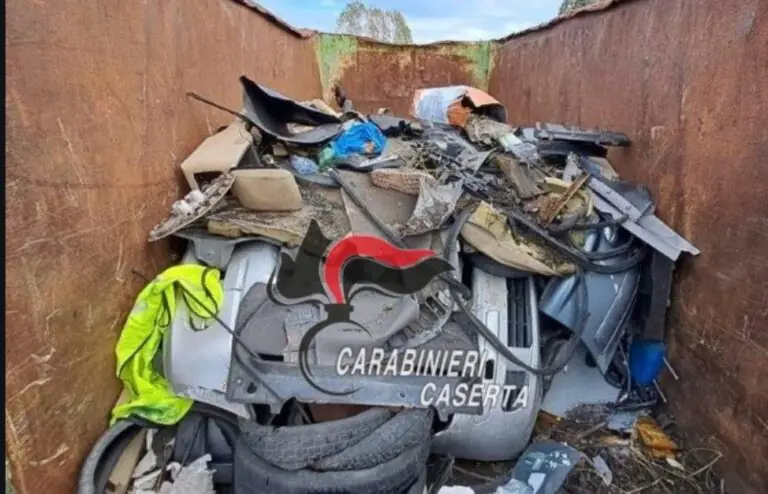 Discarica di veleni sulla strada del mare