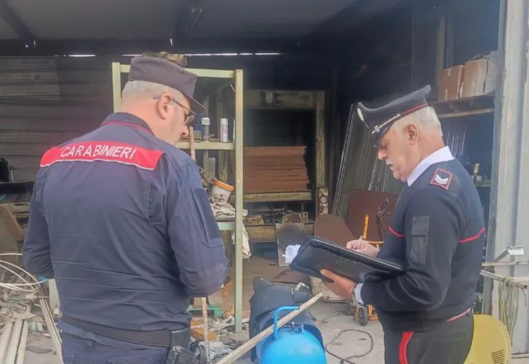 Blitz dei militari, coppia nei guai