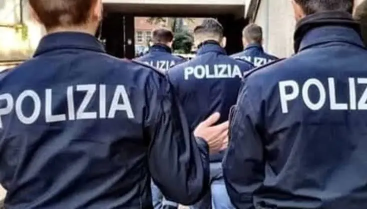 Caos pasti nei seggi: forze dell’ordine lasciate senza cena