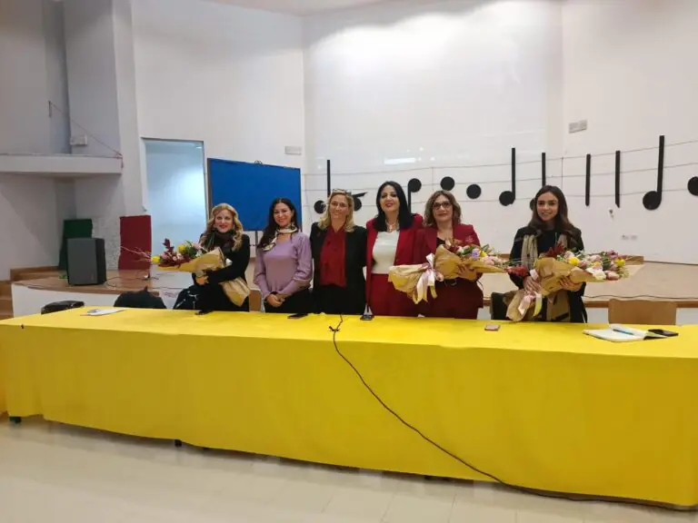 Violenza sulle donne, Comune incontra le scuole
