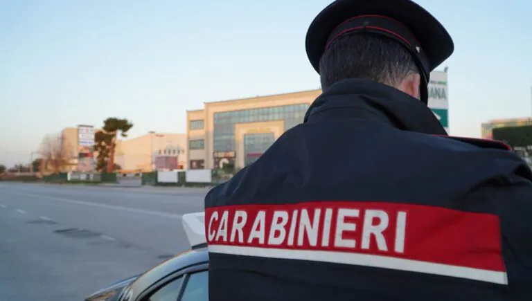 Trovato con documenti falsi e arrestato