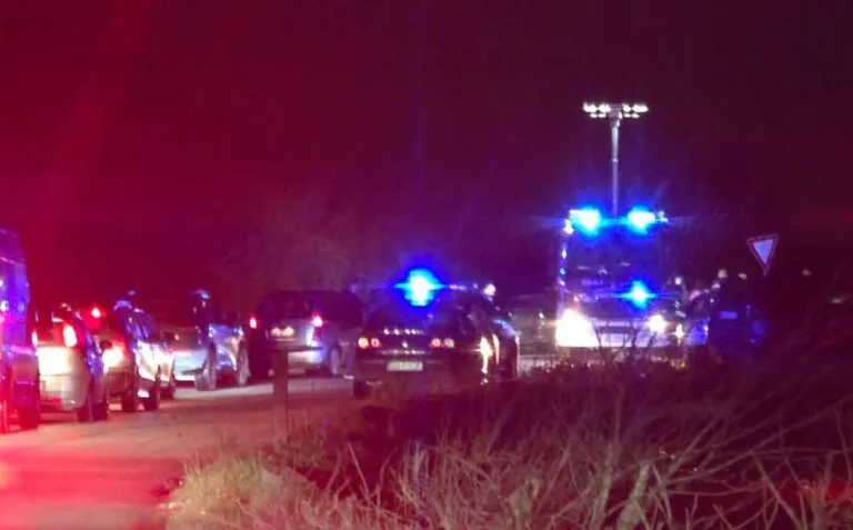Tragico incidente in moto, coinvolti 2 giovani centauri. Uno muore in ospedale, l’altro è grave