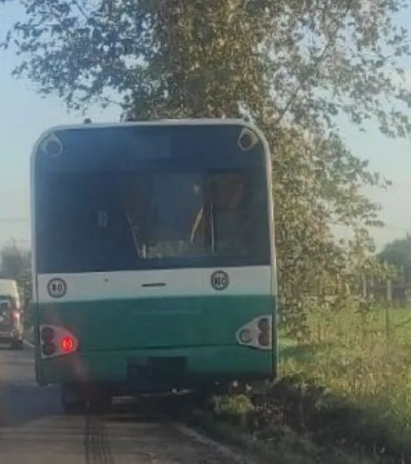 Passeggero si sente male a bordo dell’autobus, autista ferma il mezzo