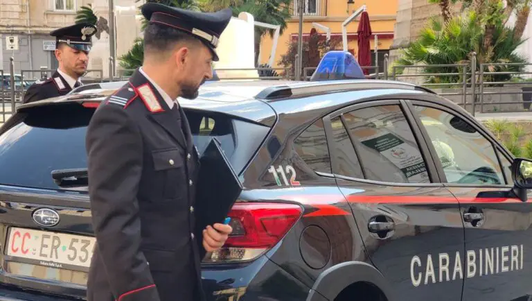 Tensione durante controllo al Duomo, carabinieri assaliti