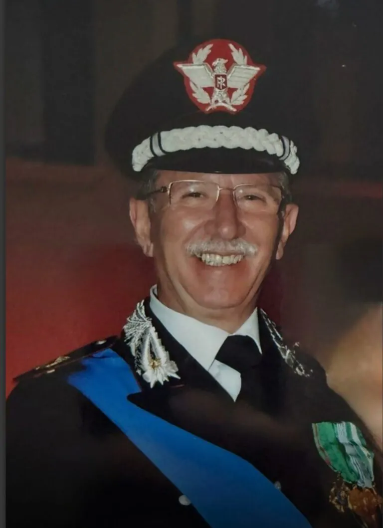L’ultimo saluto per il il generale Perrone. La cittadina di Sparanise e l’arma dei carabinieri in lutto