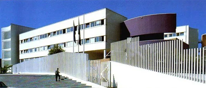 Tensione in Comune, consigliere si scaglia contro dipendente: finisce al pronto soccorso