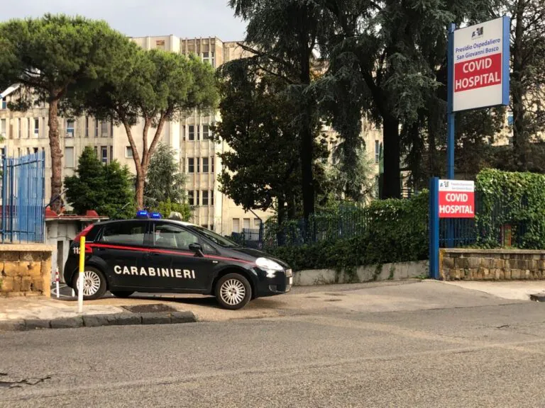 Avvocato per le mesate, medici per certificati e ricoveri: le mani del clan sull’ospedale, 4 arresti