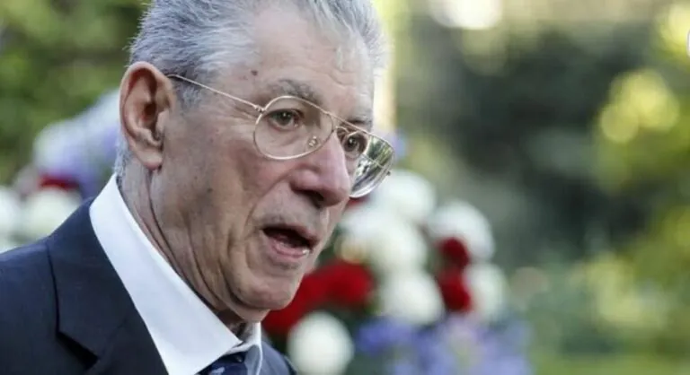 È morto il fondatore della Lega Bossi