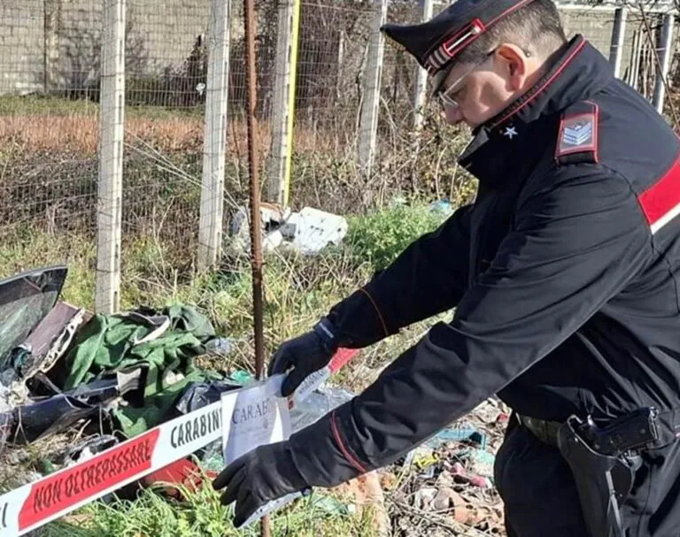 Scarti edili su area privata, scatta il sequestro