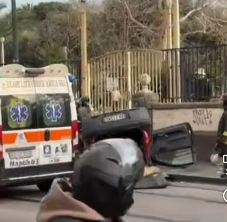 Si ribalta con l’auto dopo malore, choc sulla Riviera