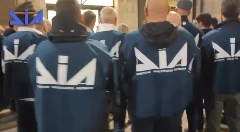 Soldi del clan nella nota catena di negozi, sequestro da 20 milioni