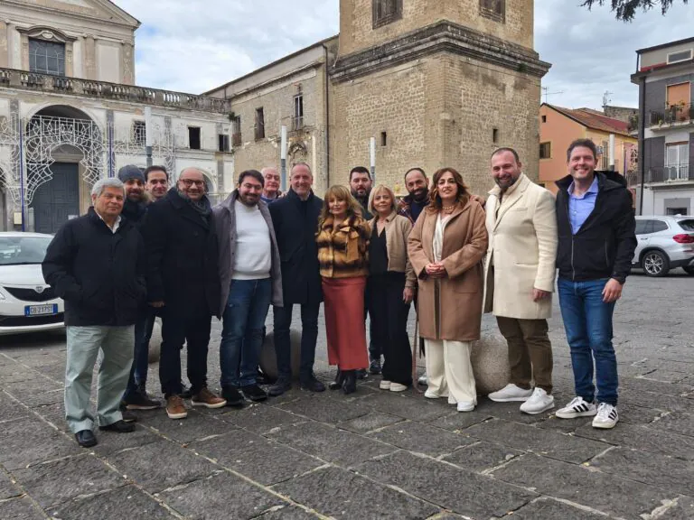 “Azione” al fianco della Iodice: “Candidata autorevole con doti umane e professionali indiscutibili”