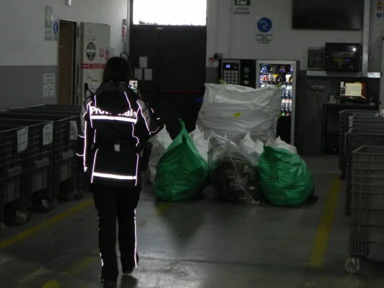 Blitz nelle ditte del Casertano, sequestri e denunce