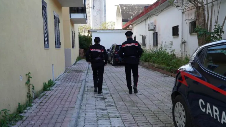 Baby rapinatore preso dai carabinieri dopo la condanna